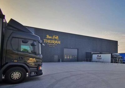 Thurah lastbil ved terminal