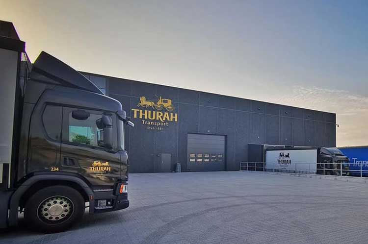 Thurah lastbil ved terminal